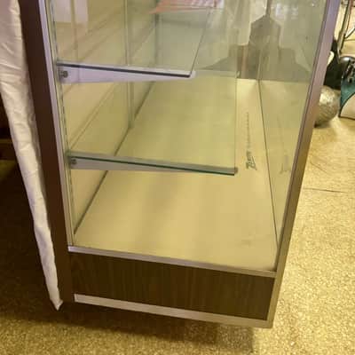 Zenith store Display showcases 1960s rare image 3