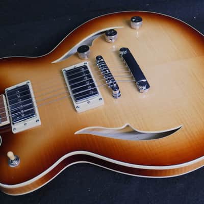 Hofner HCT-VTH-D-SP-SB Verythin CT SPECIAL Semi hollow Fame Maple Top New COMPACT like small 335 2 Humbuckers one a  P90 image 1