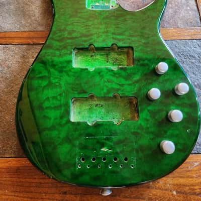 Peavey Fury V 5-string bass body 2007 - green QM image 1