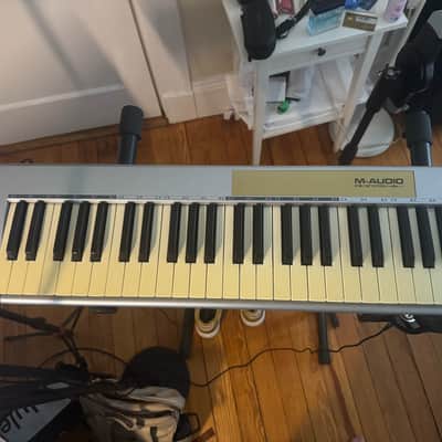 M-Audio Keystation 49e MIDI Keyboard Controller - Silver image 3