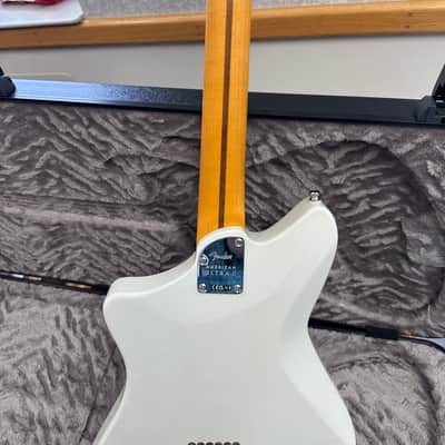 Fender American Ultra II Meteora with Maple Fretboard 2024 - Present - Avalanche image 7