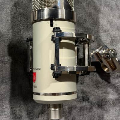 Lauten Audio Eden LT-386 Large Diaphragm Multipattern Tube Condenser Microphone 2010s - Champagne image 3