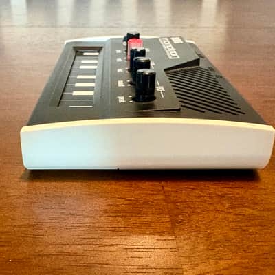 Korg Monotron Ribbon Synthesizer imagen 4