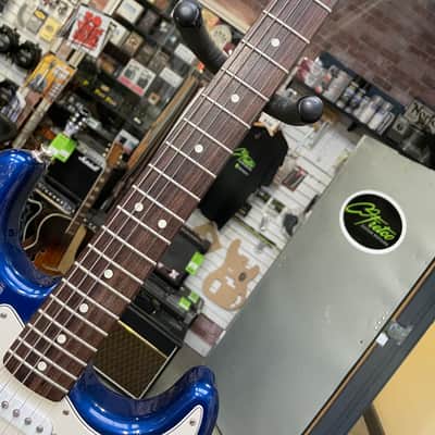 Fender Standard Stratocaster 2006 - Electron Blue image 3