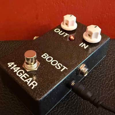 PedalPCB JFET boost – 1590b (MXR style) Powder-Coated Black Prismatic Cosmos (clone see description) image 1