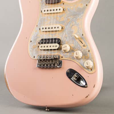 Fender Tyler Bryant “Pinky” Stratocaster 2023, Shell Pink image 2