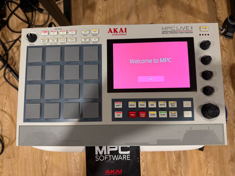Akai MPC Live II Standalone Sampler / Sequencer Retro Edition