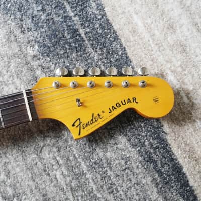1997-2000 Fender Japan CIJ JG66-85 ’62 Reissue Jaguar 3-Tone Sunburst image 5