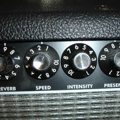 2006 Fender Twin Amp 2-Channel 100-Watt 2x12" Guitar Combo Amp image 8
