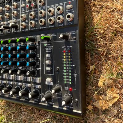 Mackie 802vlz4 2000’s - Dark Grey image 3