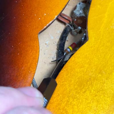 Gibson 1968 EB-2, Sunburst image 16