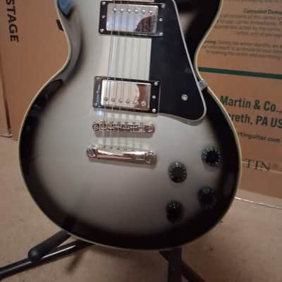 Epiphone Les Paul Custom Pro Silver Burst 2011 with hard case image 7