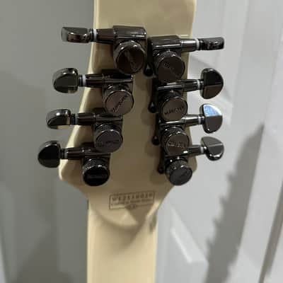 Schecter Blackjack ATX C-8 2010 - Aged White image 10