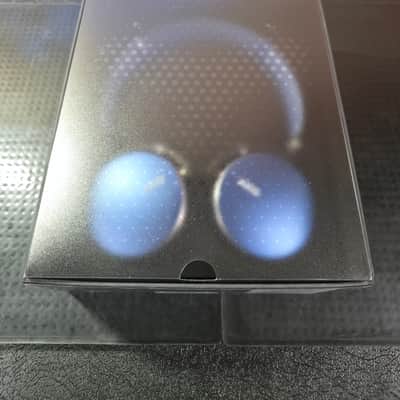 AKG Y500 On Ear Foldable Wireless Bluetooth Headphones - Blue image 3