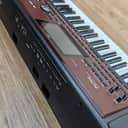 Korg Pa700 Professional Arranger - USED ( 98%)