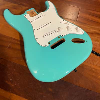 Fender Player Seafoam Green Strat Stratocaster Alder Body 3 lb 13 oz 2 Pt HSH image 7
