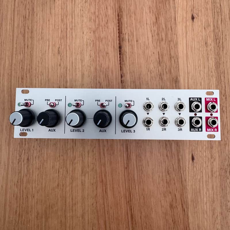 Intellijel Aux Mix