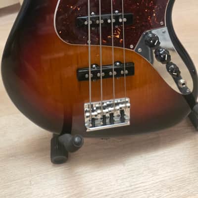 Fender American Standard Jazz Bass Fretless 2015 - 3-Color Sunburst image 10