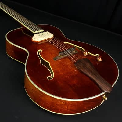 Eastman AR405E Archtop Maple Honey Amber Burst