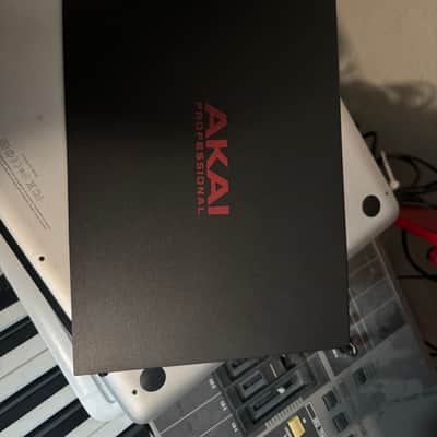 Akai MPC X Special Edition Standalone Sampler / Sequencer 2023 - Present - Grey image 6