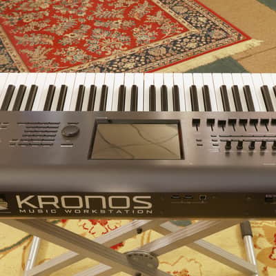 Korg Kronos 73 with Gator case image 7