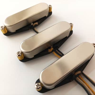 Stratocaster HOT Pickups SET RAW NON-PLATED Nickel-Silver Covers Hand Wound Q Custom Strat image 4