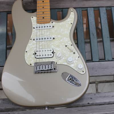 Fender USA Lonestar Stratocaster HSS, Gold w/ Maple neck (1996) image 3