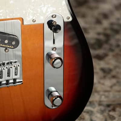 Fender Player II Modified Telecaster SH Electric Guitar - 3-Tone Sunburst with Gig Bag image 13
