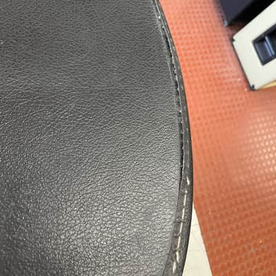 Gibson D Size chipboard case 1970,s - Black/red lining image 6