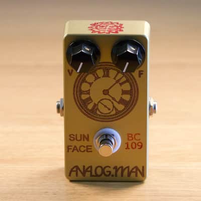 AnalogMan Sun Face BC109C Silicon Fuzz — Clockface Graphics + GigRig Virtual Battery image 1