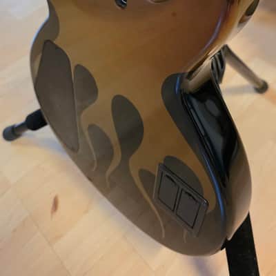 Jackson USA JJ Bass Custom Shop Interference Hot Rod Flames Flip-Flop Color Change 32" Medium Short Scale Scott Ian Music Man Stingray Pickup 18V Preamp American Slap Bass Guitar image 22