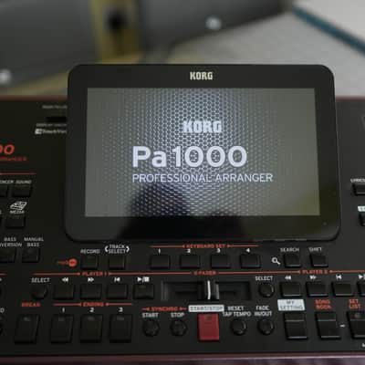 Korg PA1000 61-Key Professional Arranger 2017 - Present - Red image 9