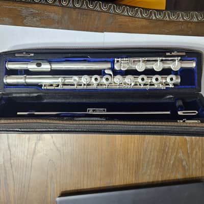Haynes Handmade Flute 1971 - Silver image 15