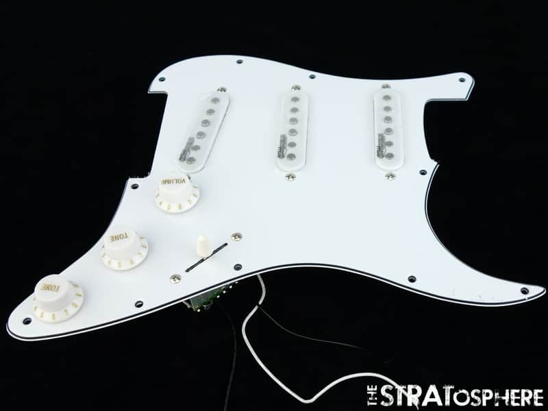 *NEW Wilkinson WOVS LOADED PICKGUARD for Fender Strat White 3 Ply 11 Hole image 1