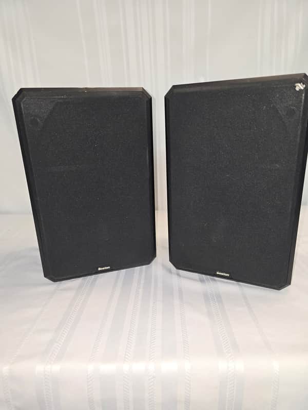 Boston Acoustics Vintage Boston Acoustics HD7 Bookshelf Speakers 80s  - Woodgrain image 1