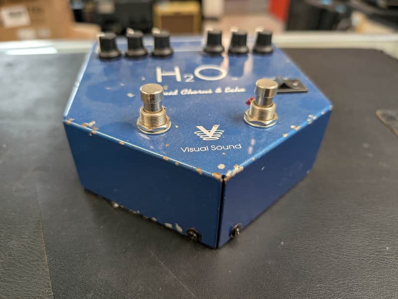 Visual Sound H2O V1 2000s - Blue - Liquid Chorus and Echo image 1
