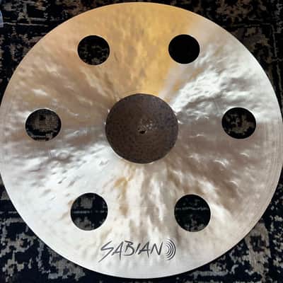Sabian 17" HHX Complex O-Zone Crash Cymbal - Natural image 3