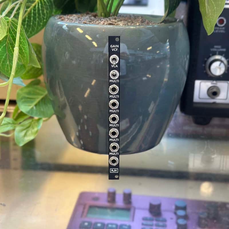 AJH Synth MiniMod Gain Switch Multi (Dark Edition) Black