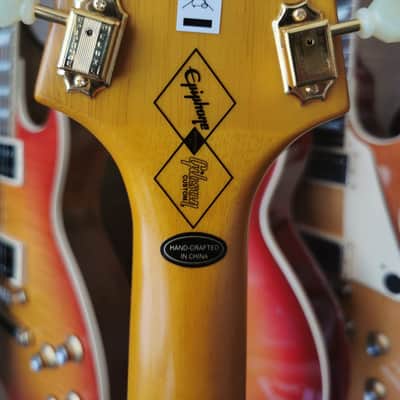 Epiphone 1958 Korina Flying V (White Pickguard) 2023 - Aged Natural image 13