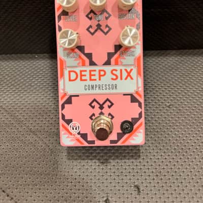 🩷 Walrus Audio Deep Six Compressor V3 Limited Edition - Santa Fe Series 2020 - Pink Santa Fe image 1