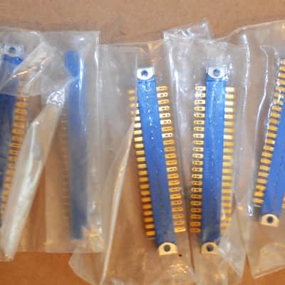 (4)Amphenol Male Connectors 22 pin type 133-022-21 N.O.S. image 1