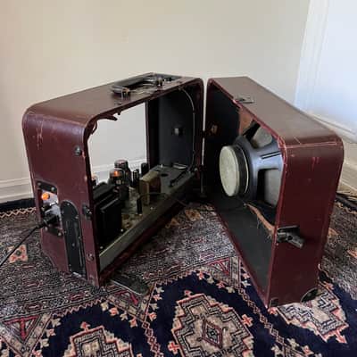Tube Amplifier Made from a 1945 Natco Film Projector image 3