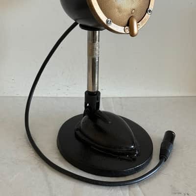 Vintage 1930's-style Customized Desktop "Announce" Dynamic Microphone, working image 2