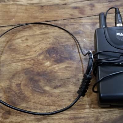 CAD GXLU Wireless Microphone System image 15