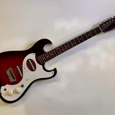 Silvertone 1457 Danelectro ヴィンテージ ジャンク Silvertone 1457 (1964 - 1967) | Reverb