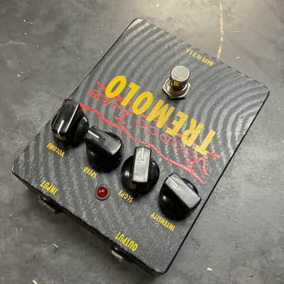 Voodoo Lab Tremolo 2010s - Black image 2