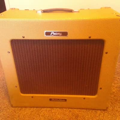 Peavey Delta Blues 115 30-Watt 1x15 Guitar Combo