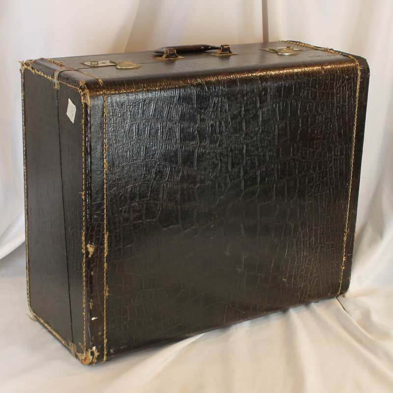 Black Italian Hard Case for Accordion 20" x 16.75 x 9.50" (50.75cm x 42.50cm x 24cm) image 1