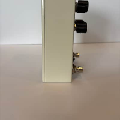 Walrus Audio Lore Reverse Soundscape Generator Limited Edition - Kamakura Series 2022 - Kamakura image 2