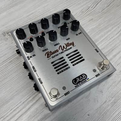 Crab Guitar Effects Blues Wiley Preamp Fender Deluxe Amp in a box High gain lead Metal Distorion Overdrive Pedal Blues Rock Drive EQ image 2